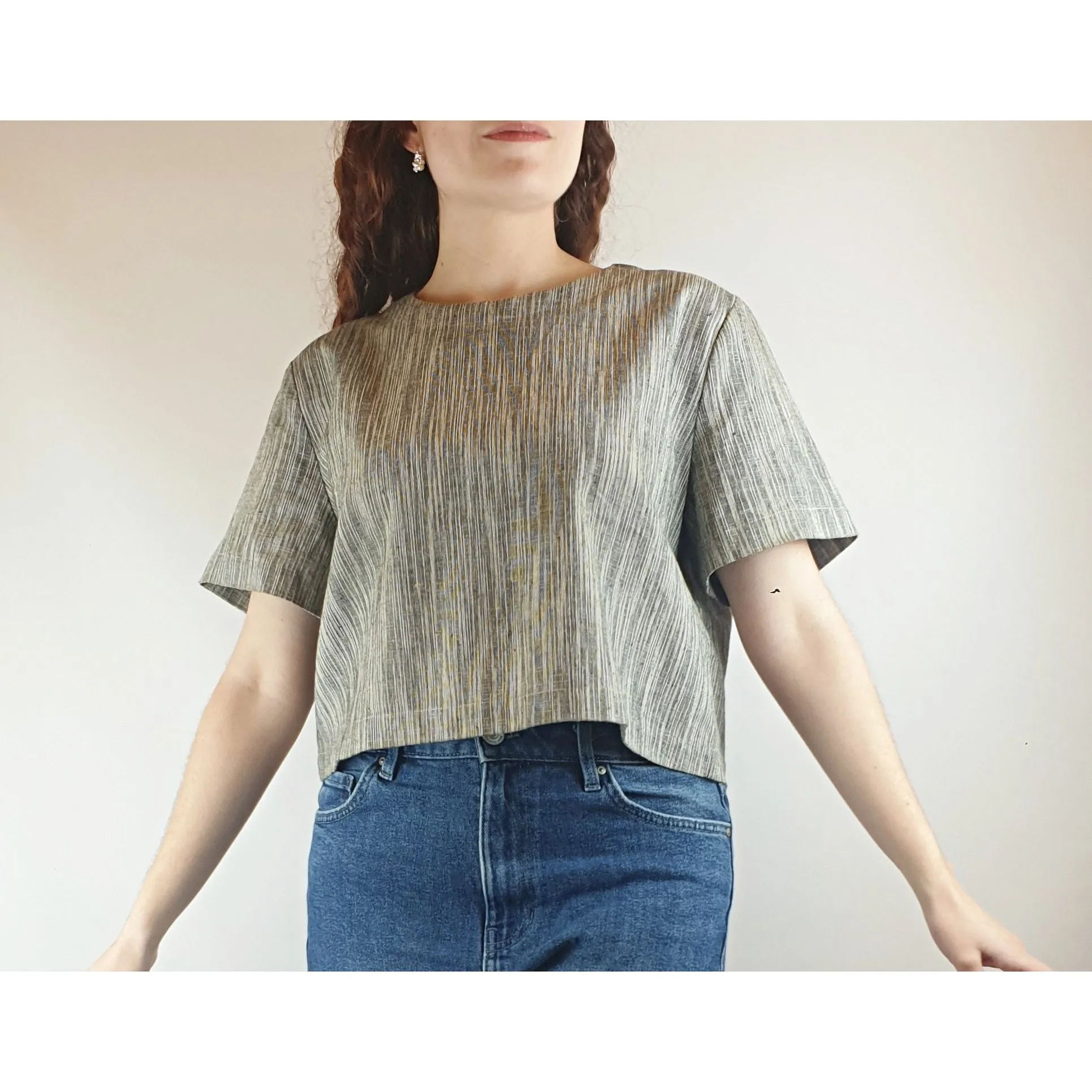 Alpha 60 second hand black and white thin striped linen-cotton cropped top size S (best fits size 10)