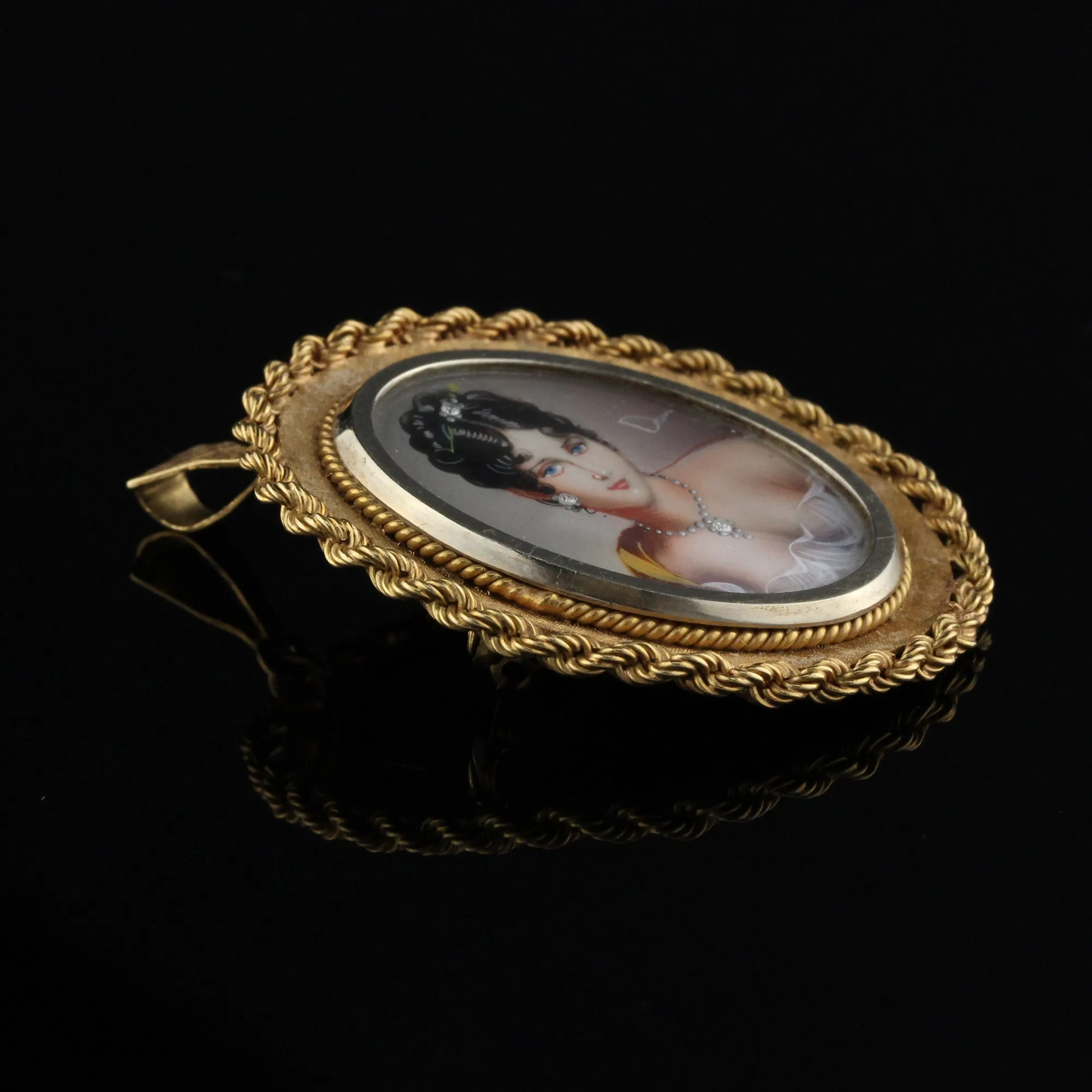 Antique 18K Yellow Gold Hand Painted Woman Pendant/Brooch