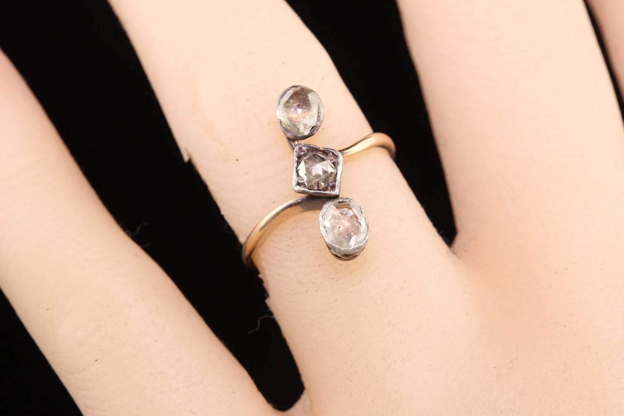 Antique Georgian 18K Yellow Gold Silver Top Rose Cut Diamond Three Stone Ring