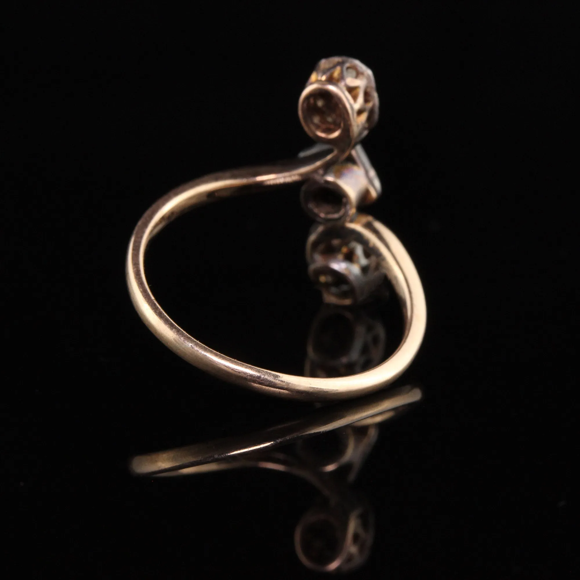Antique Georgian 18K Yellow Gold Silver Top Rose Cut Diamond Three Stone Ring