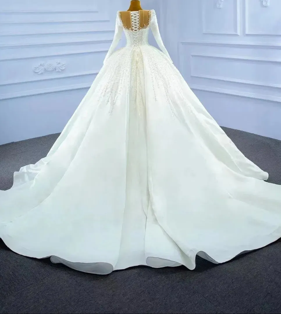 Ball Gown Matte Satin Wedding Dresses Sweetheart Long Sleeve Vestido De Novia Lace Beaded Elegant Robe De Mariee