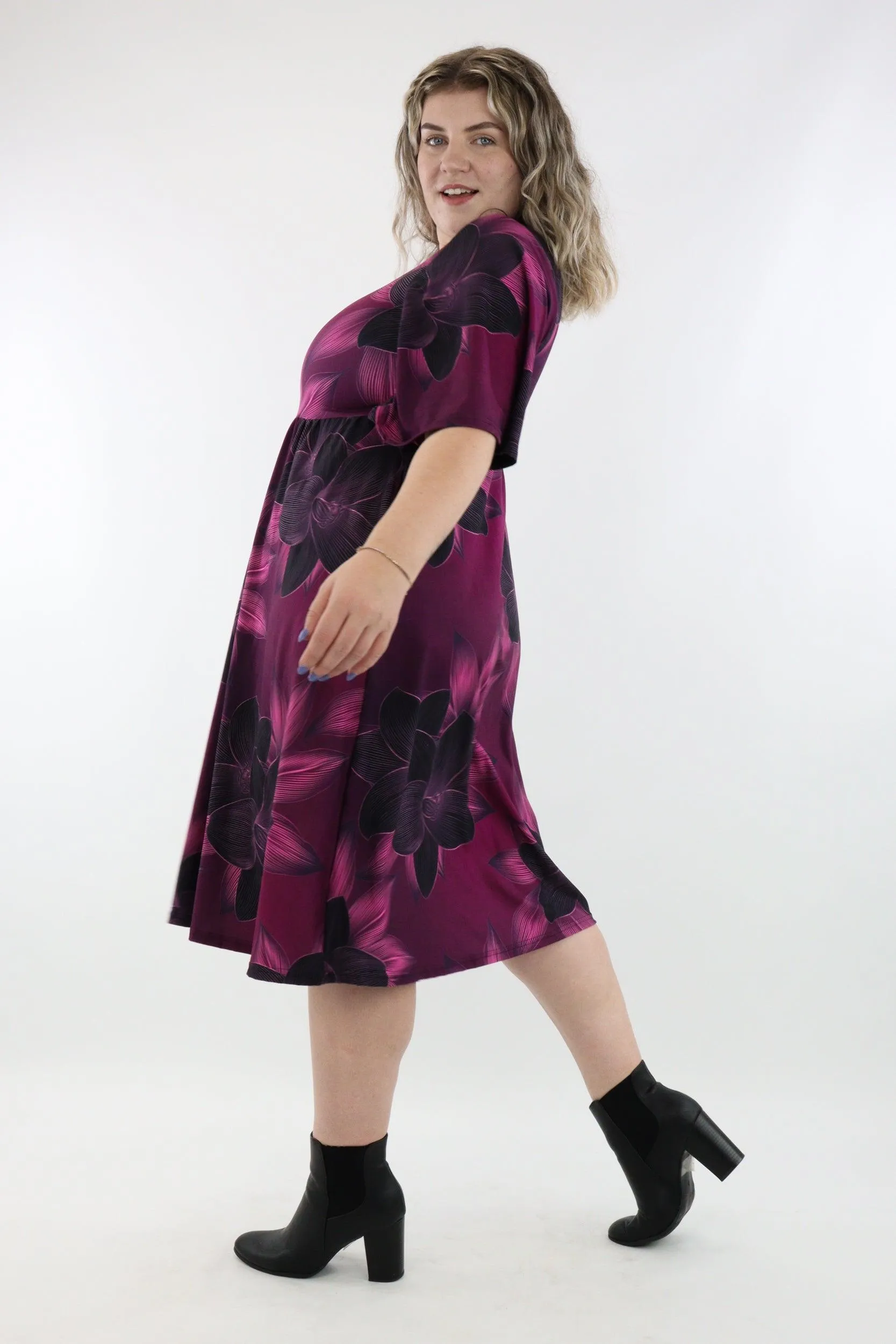 Burgundy Flower - Midi Length Dress - Mid Sleeve - Pockets