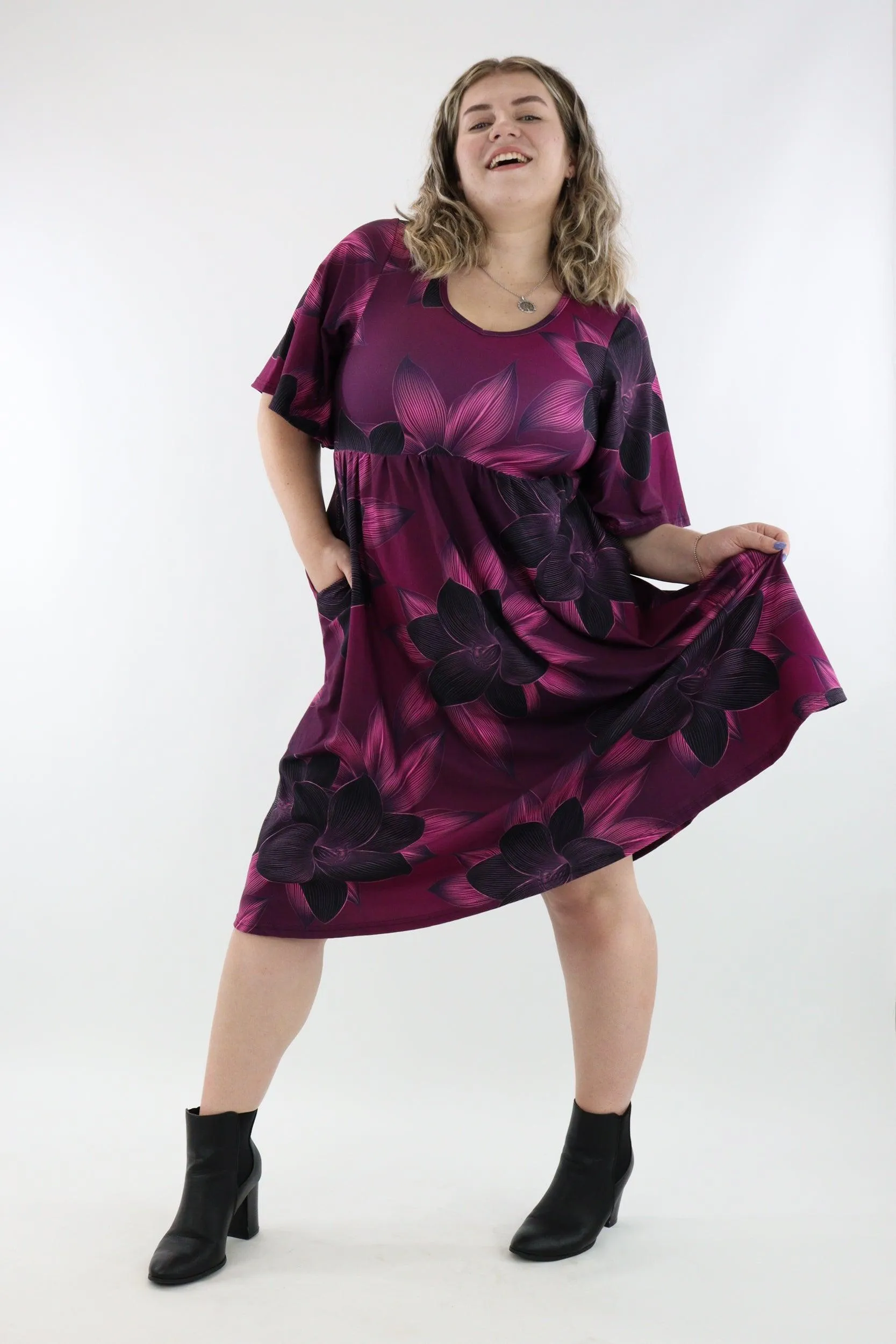 Burgundy Flower - Midi Length Dress - Mid Sleeve - Pockets