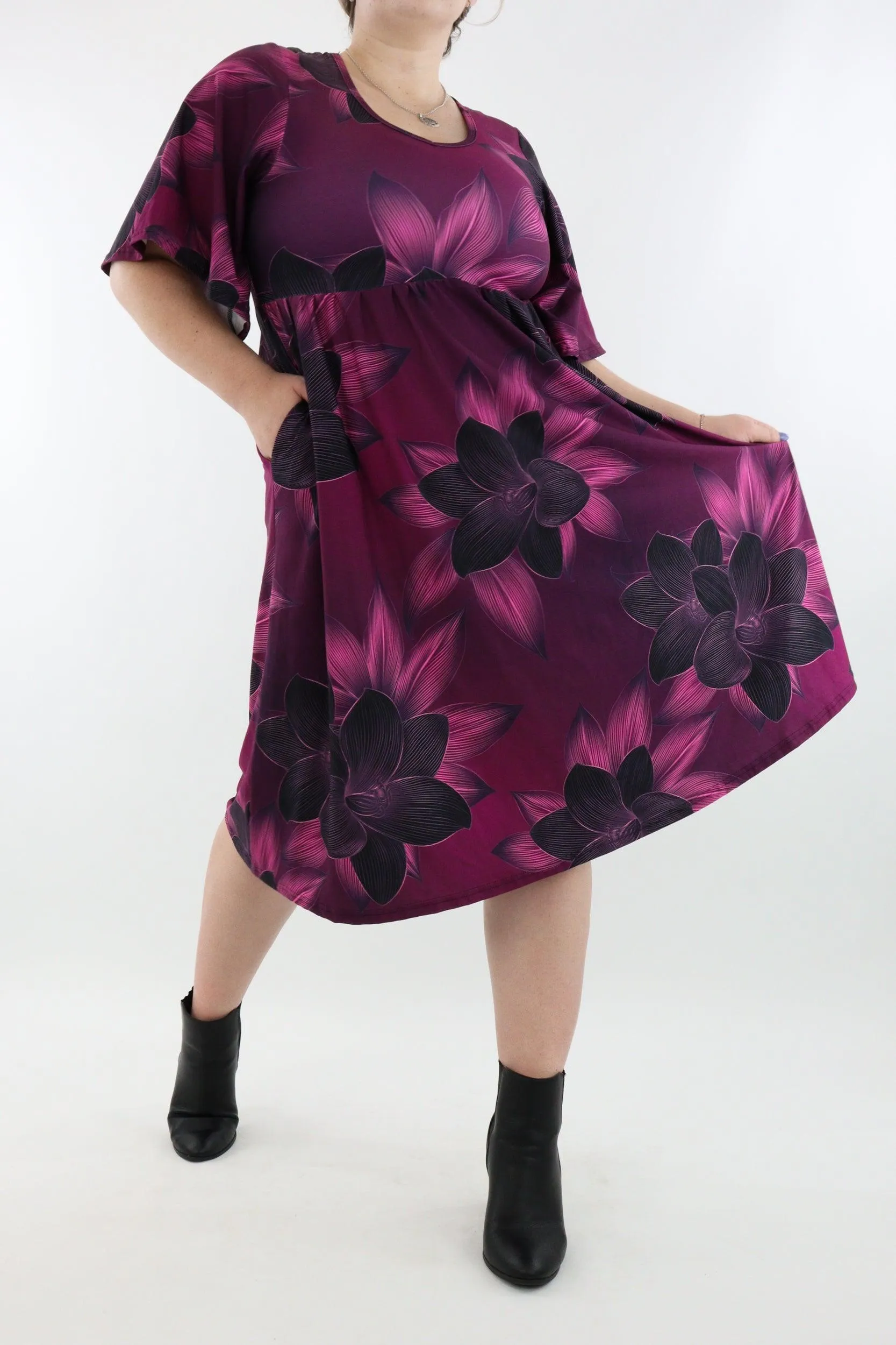 Burgundy Flower - Midi Length Dress - Mid Sleeve - Pockets