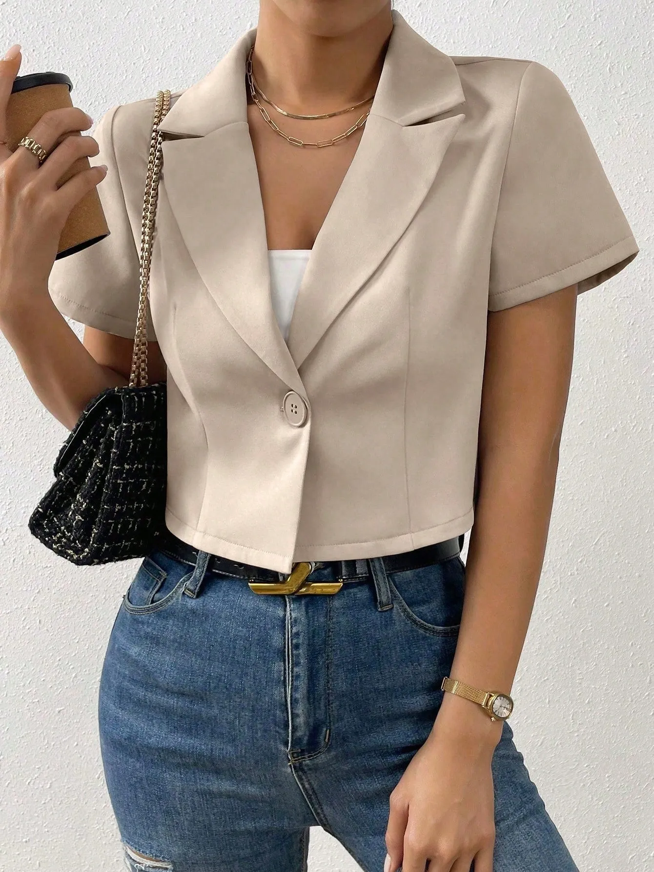 Cherry Vibes: Blazer Corto de Manga Corta en