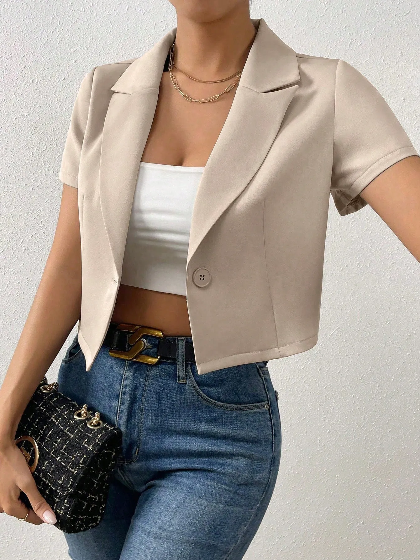 Cherry Vibes: Blazer Corto de Manga Corta en