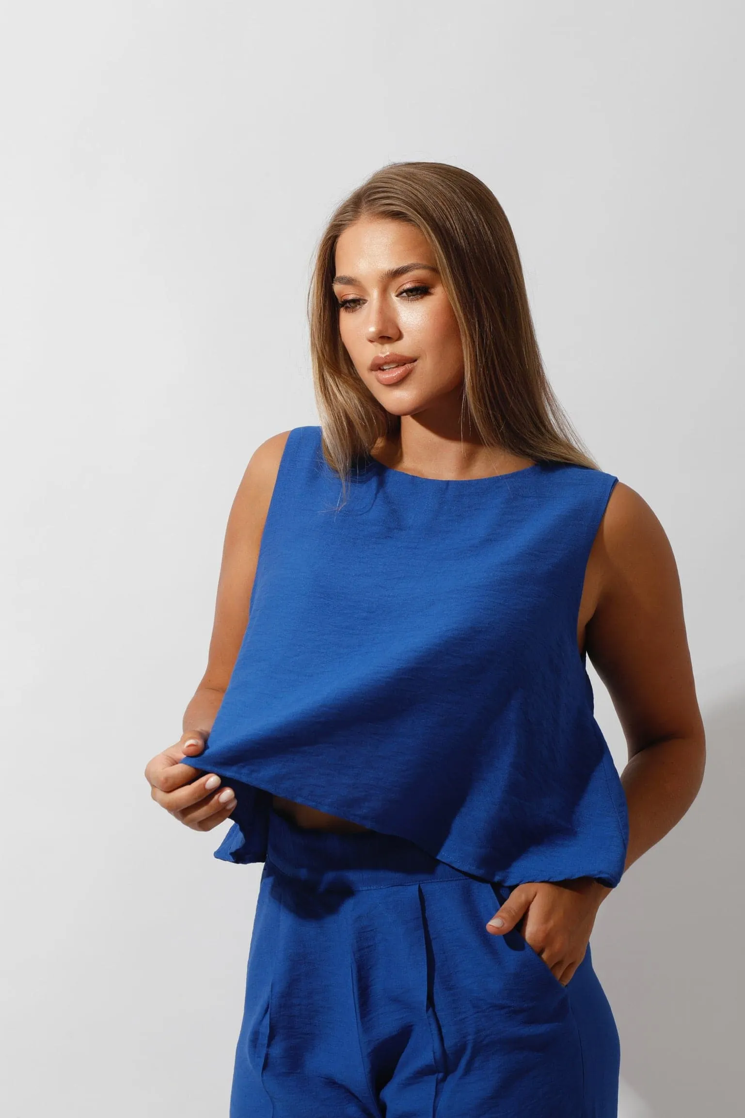 Coastal Cool: Royal Blue Linen Lounge Set