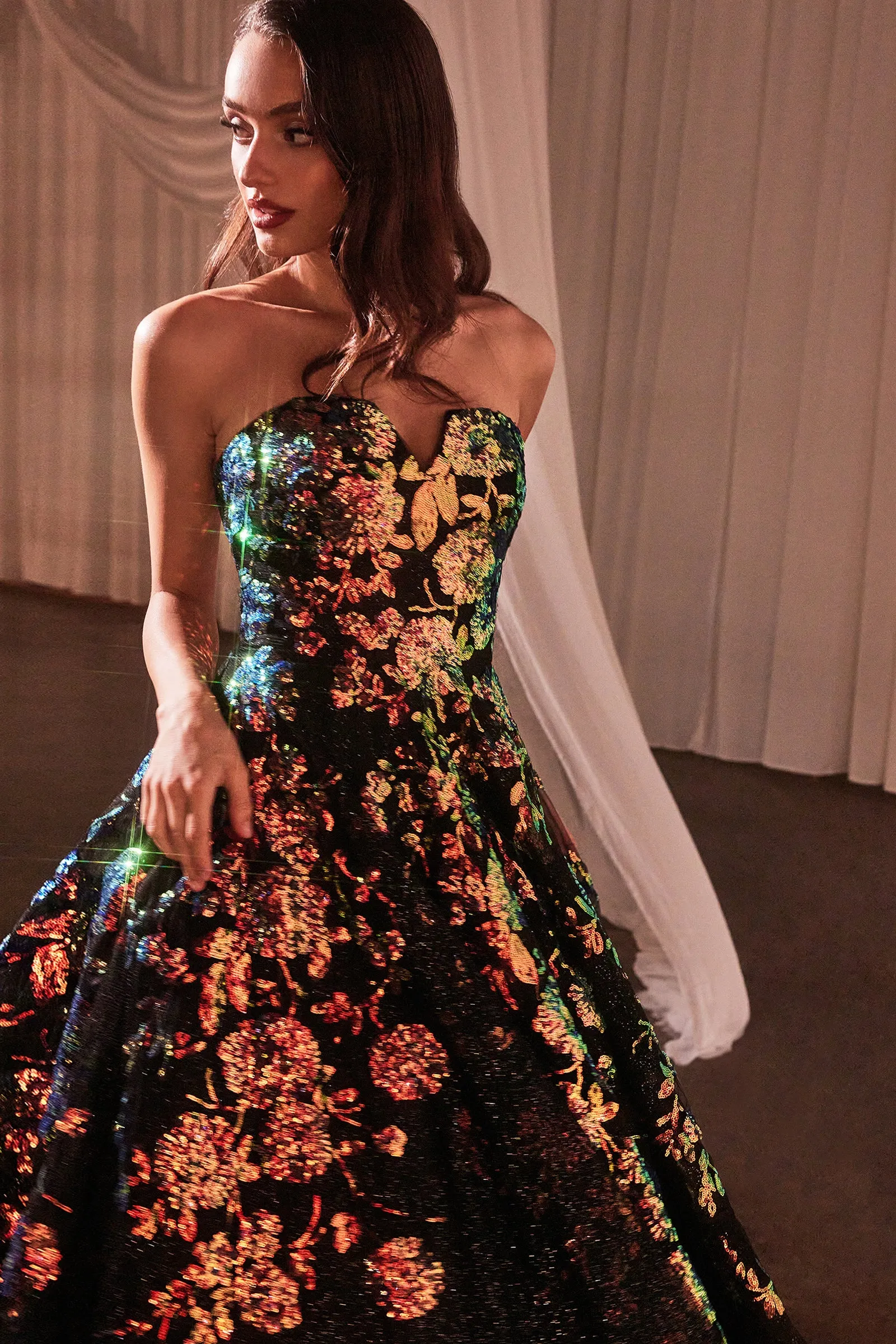 CR380 - Ladivine By Cinderella Divine Dress