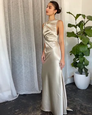 Dakota Gown