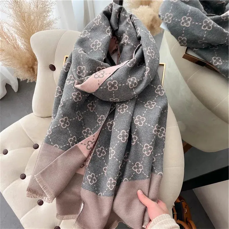 Luxe Cashmere Poncho Scarf for Women - Stylish Winter Wrap in Soft Cashmere