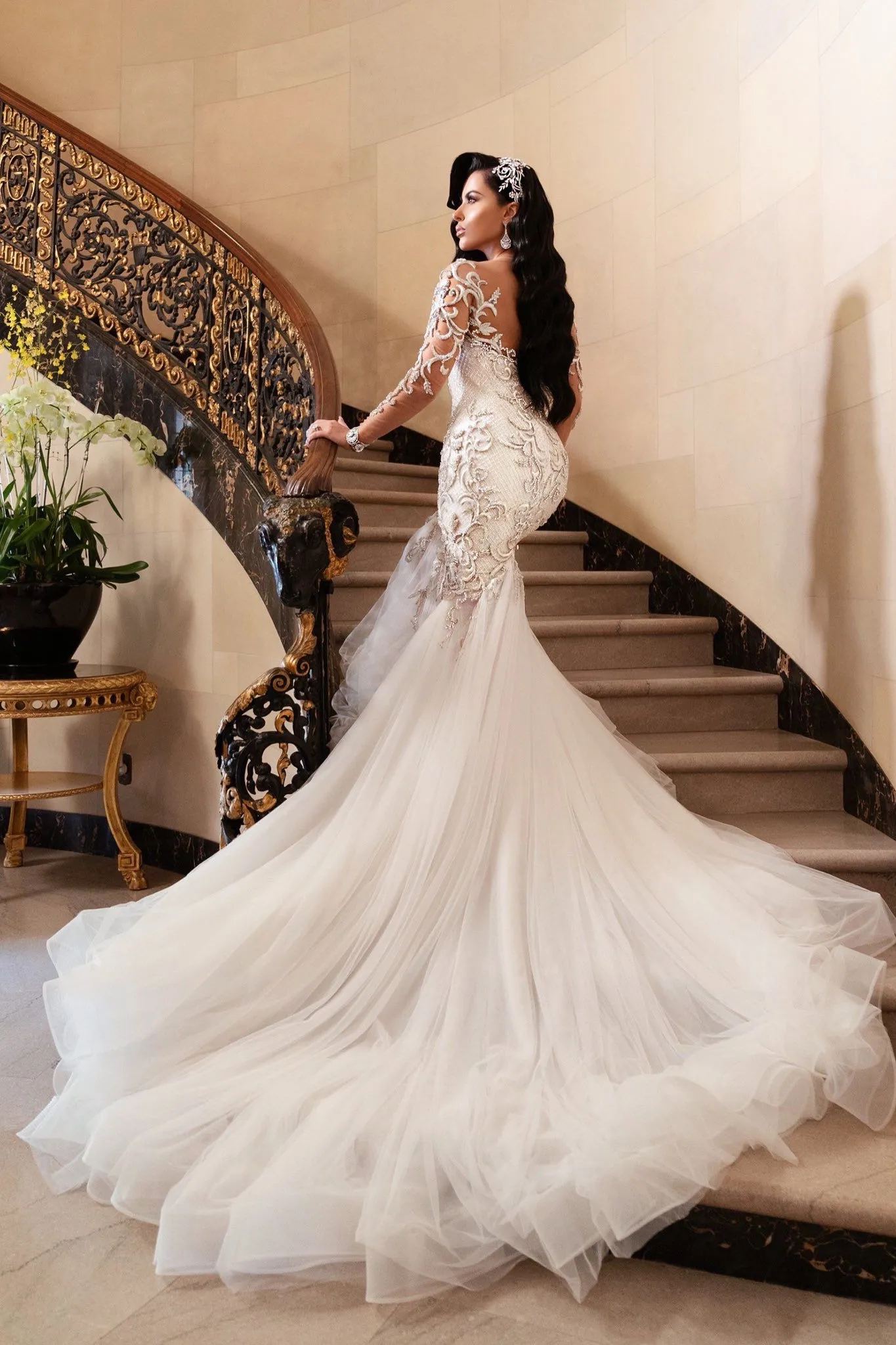 Mermaid V-neck Long Sleeves Floor Length Tulle Beading Applique Wedding Dress