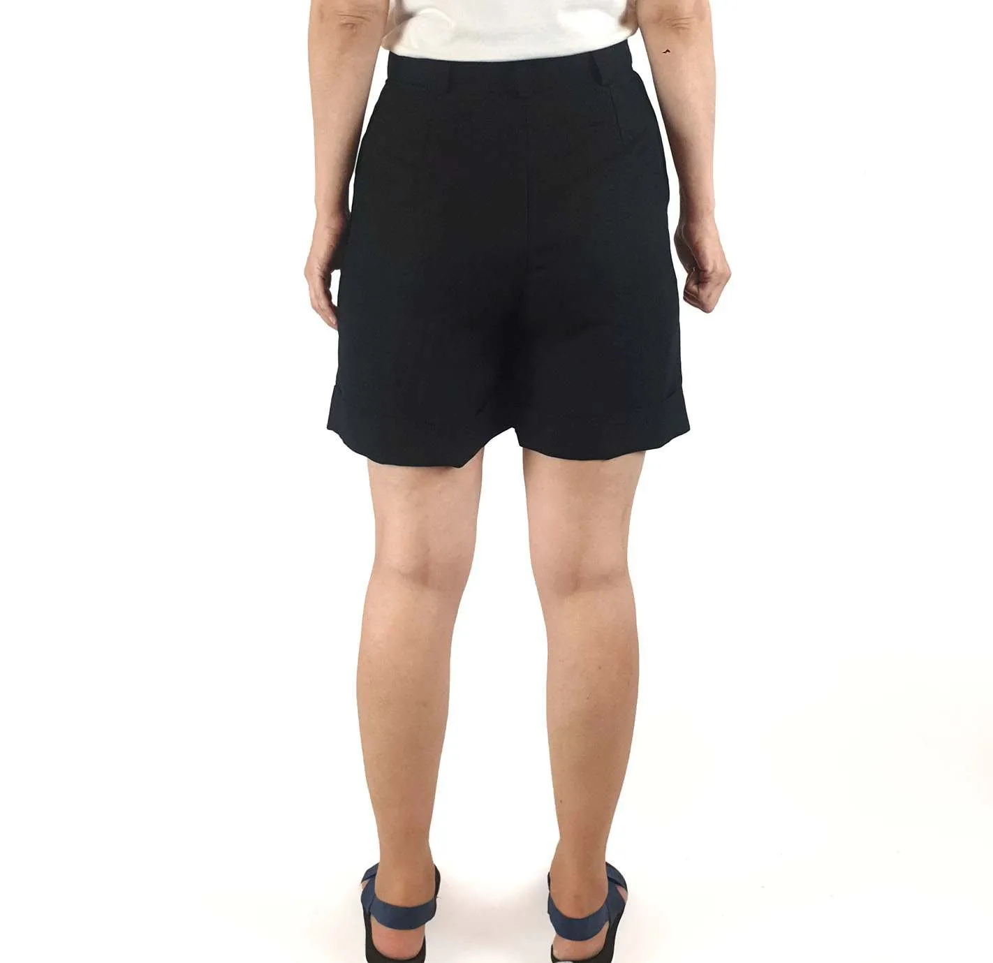 Obus black linen shorts with pockets size 1 (best fits size 8)