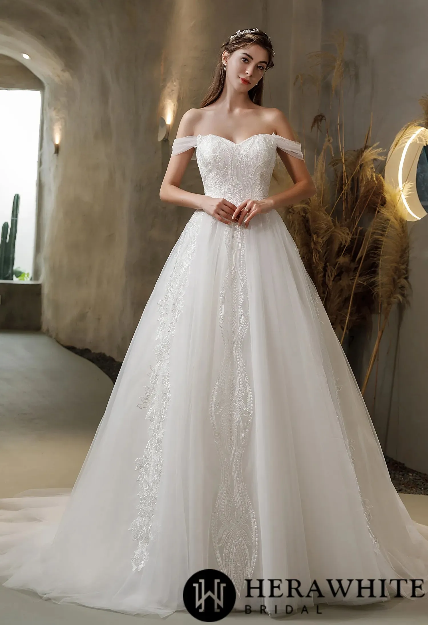 Princess Sweetheart Lace Tulle Ballgown Wedding Dress