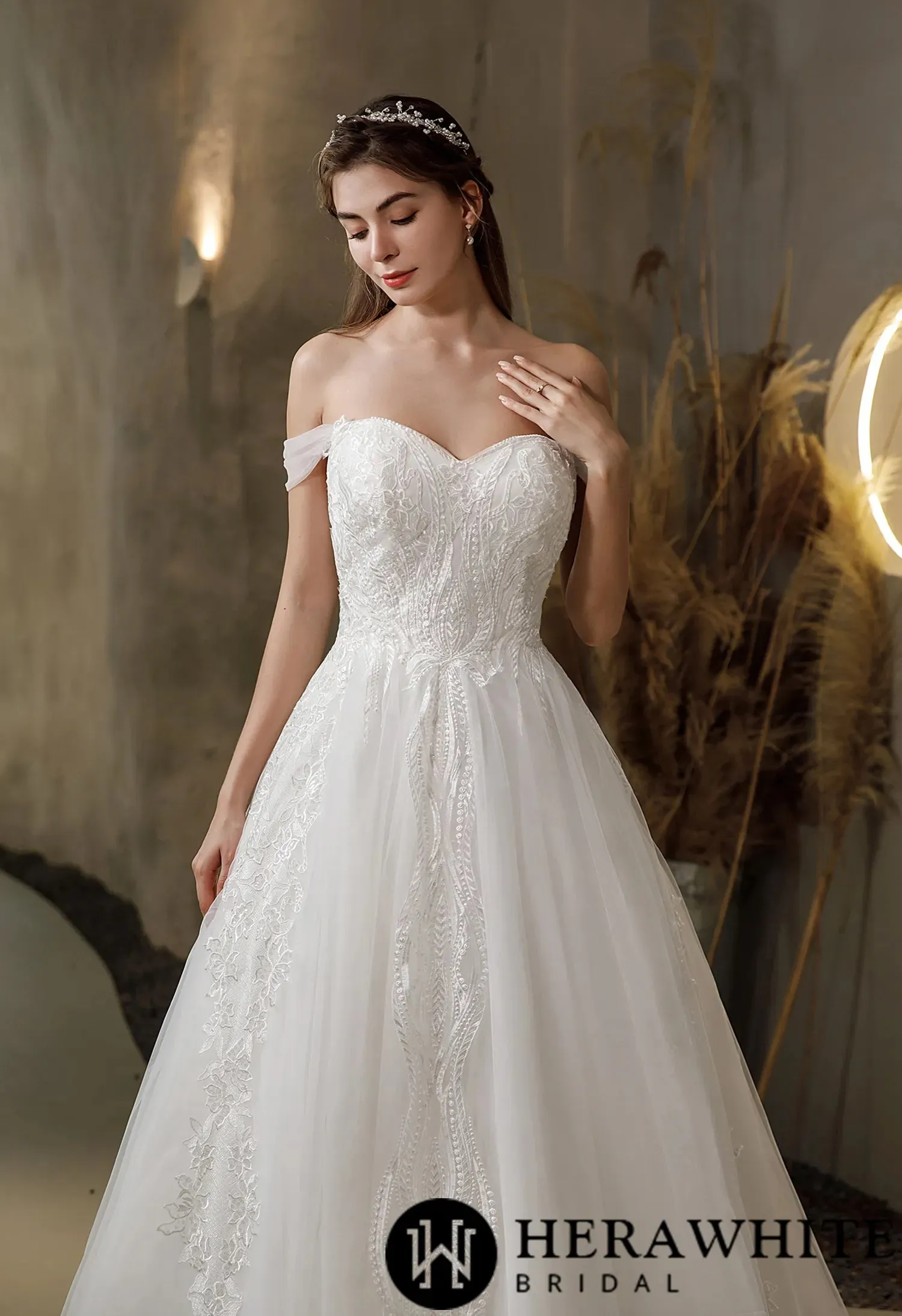 Princess Sweetheart Lace Tulle Ballgown Wedding Dress