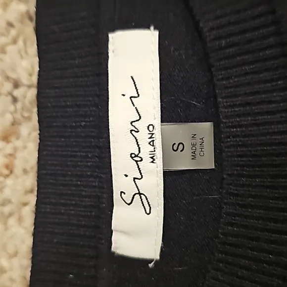 Sioni Milano sz S black sweater