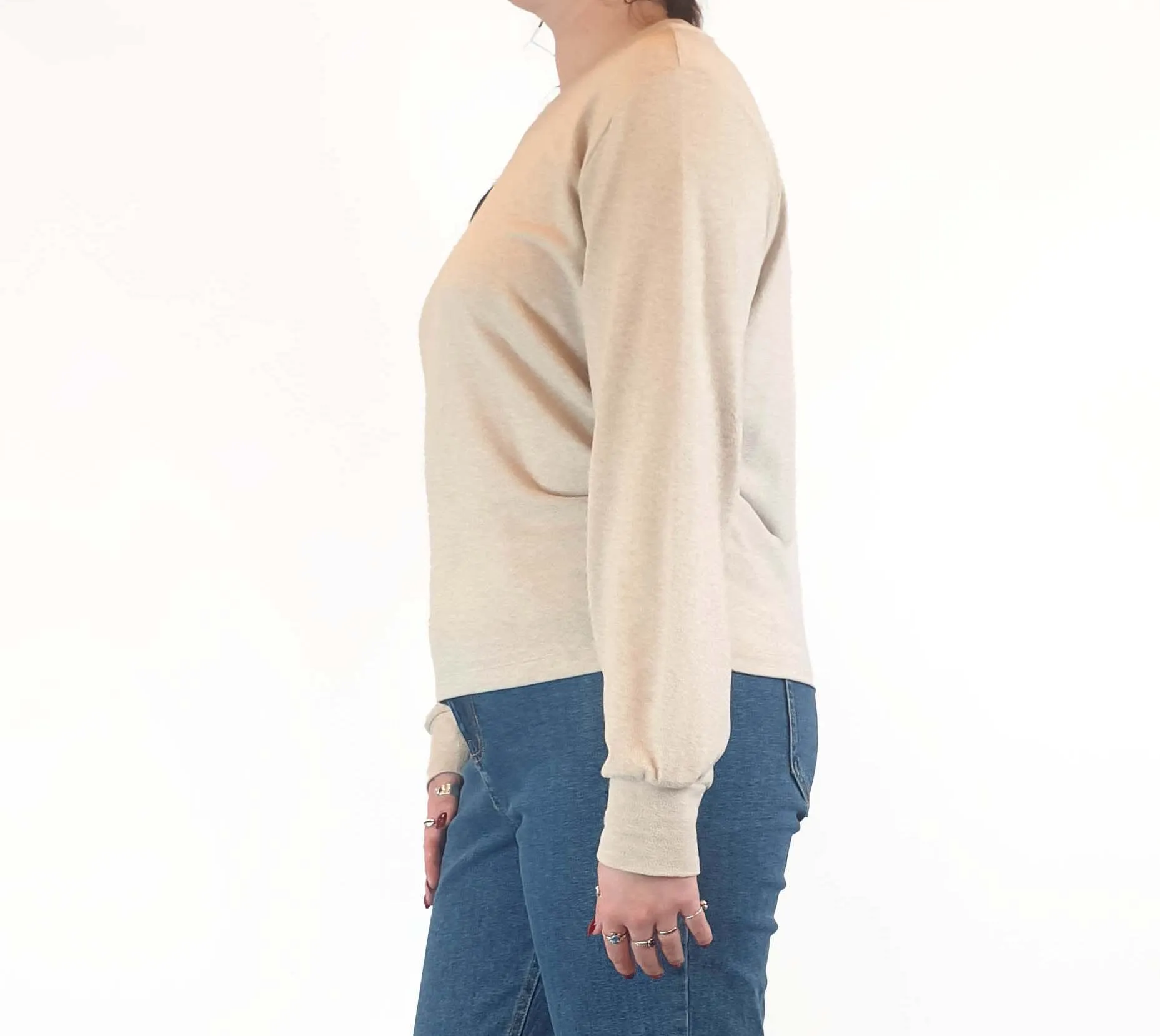 Uniqlo soft beige neutral jumper size M (best fits size 12)