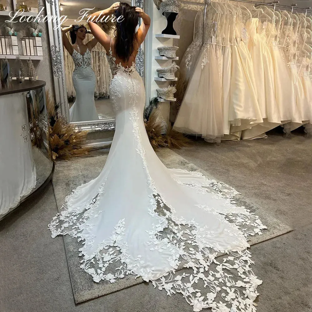 Wedding Dresses Spaghetti Straps Mermaid Bridal Dress Appliqued Lace Backless